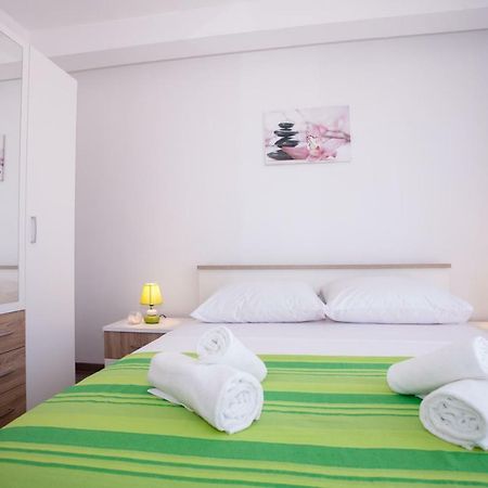 Apartments Mia 4&5 Baška Voda Extérieur photo
