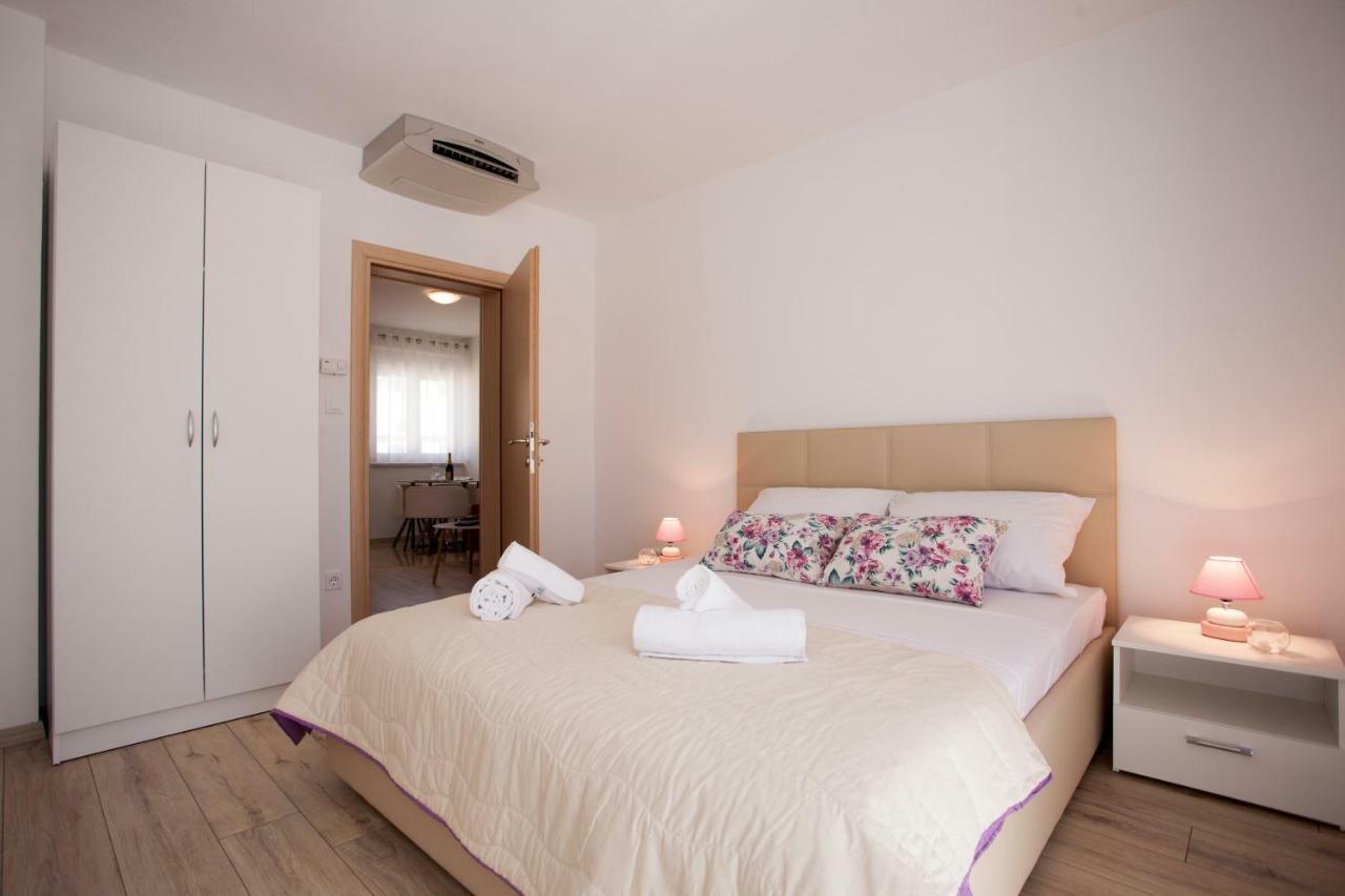 Apartments Mia 4&5 Baška Voda Extérieur photo