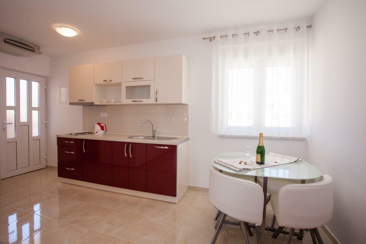Apartments Mia 4&5 Baška Voda Extérieur photo