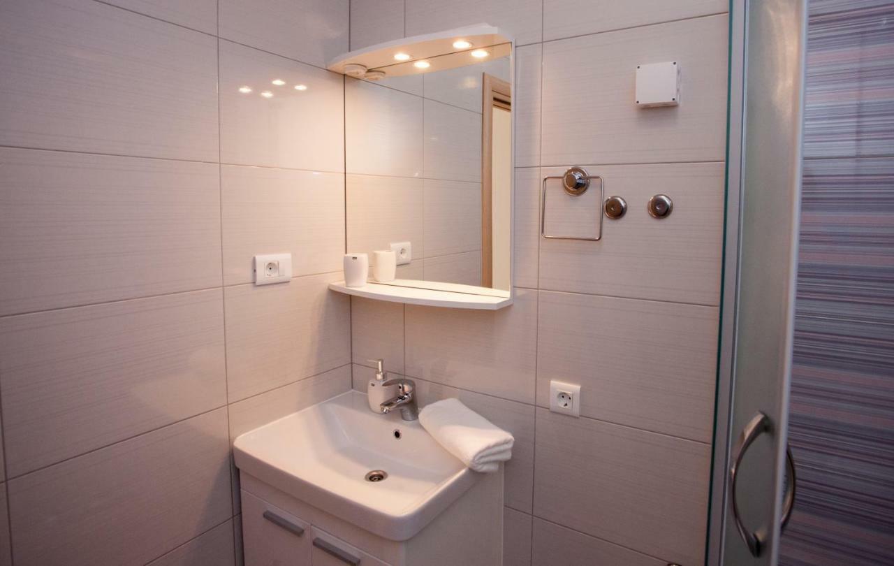 Apartments Mia 4&5 Baška Voda Extérieur photo