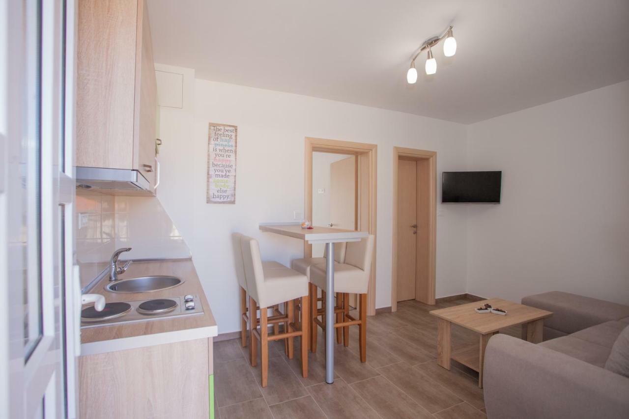Apartments Mia 4&5 Baška Voda Extérieur photo