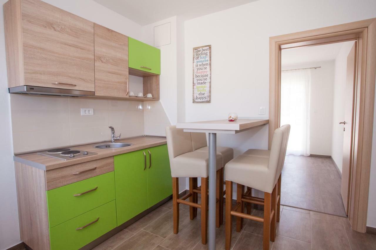 Apartments Mia 4&5 Baška Voda Extérieur photo