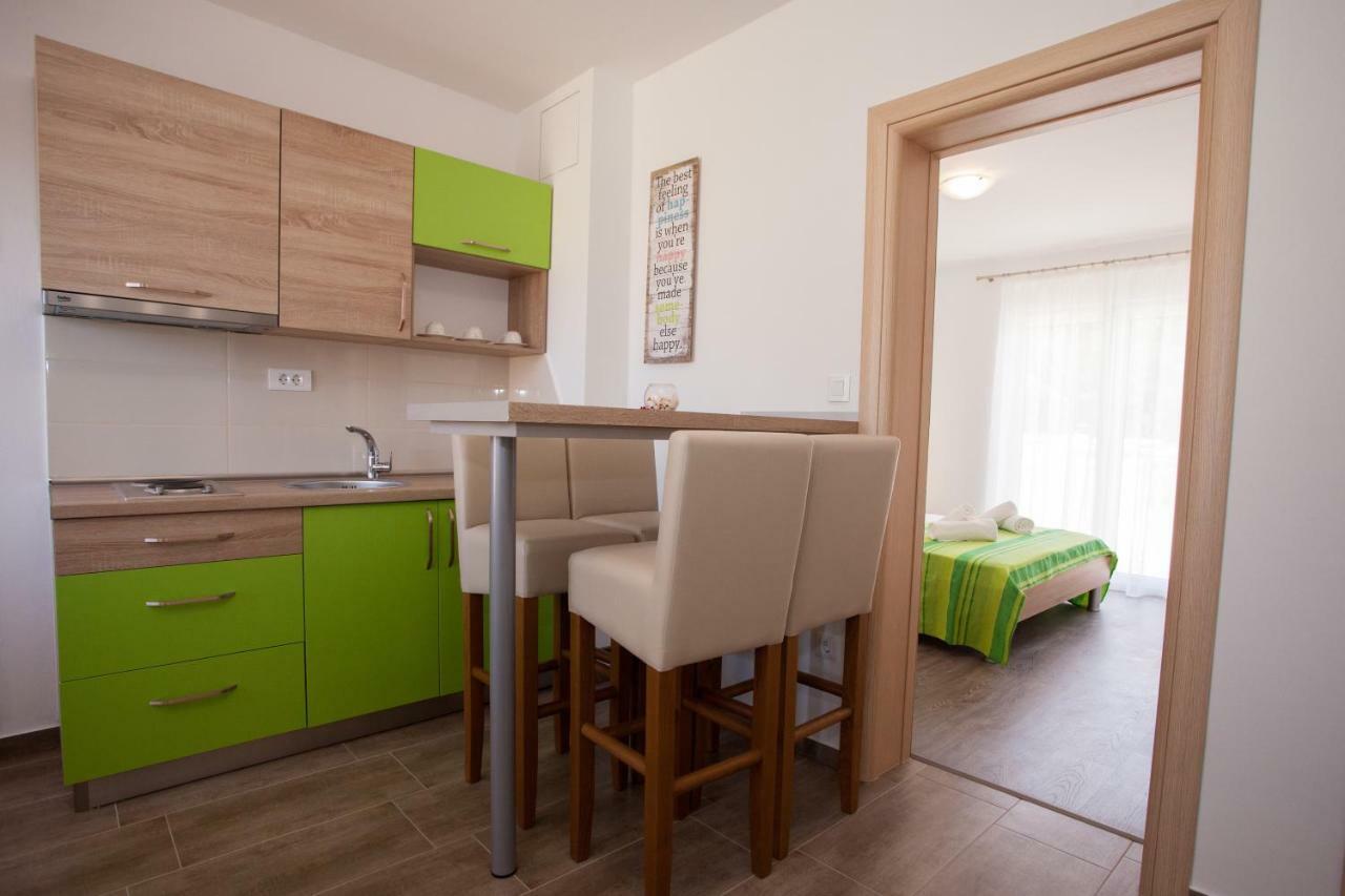 Apartments Mia 4&5 Baška Voda Extérieur photo