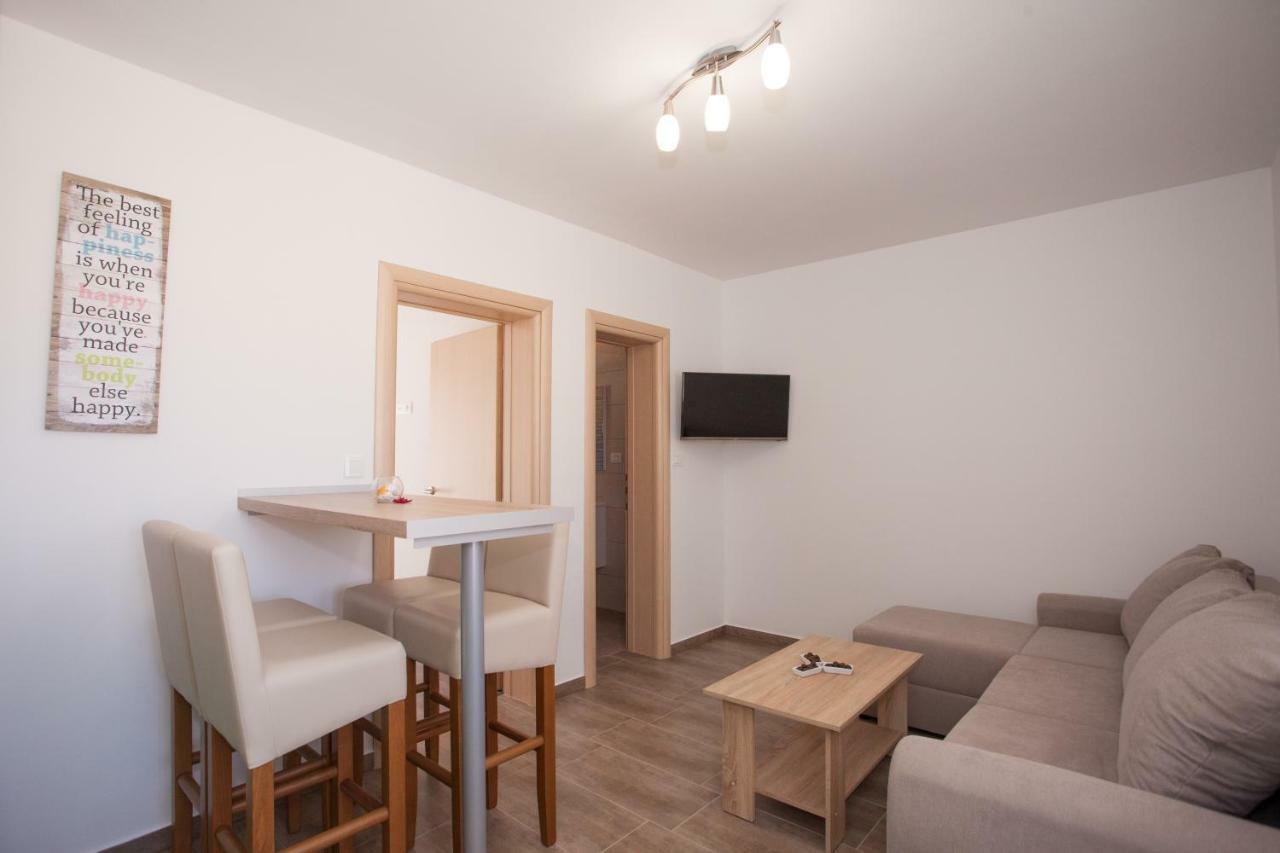 Apartments Mia 4&5 Baška Voda Extérieur photo